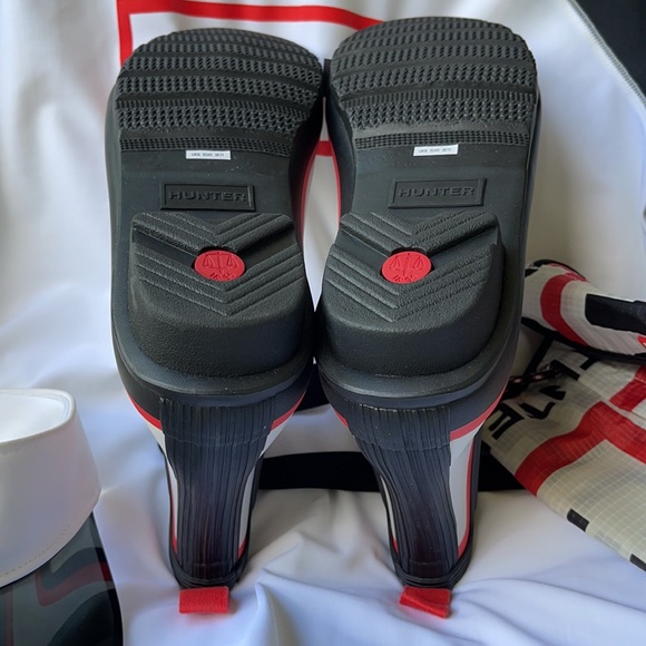 Color Block Chelsea Hunter Boots 11 - Picture 8 of 17